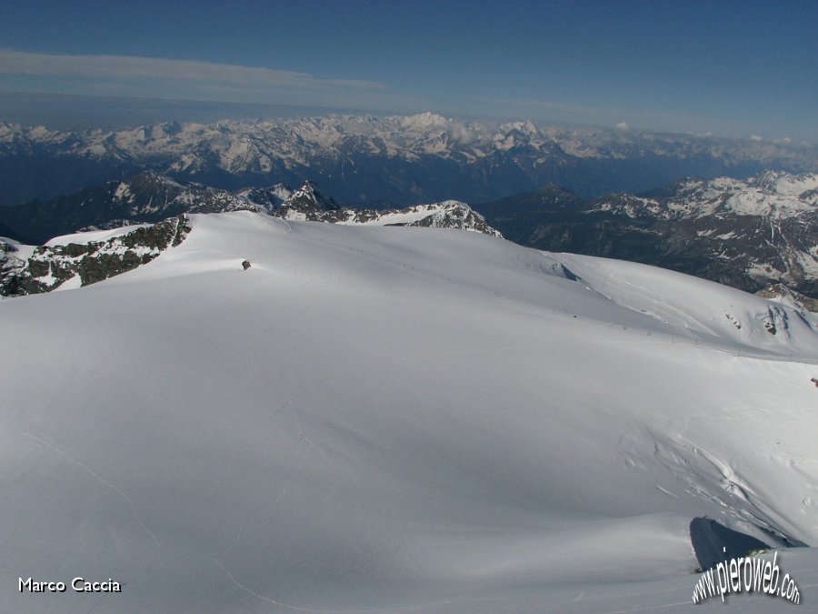 15_Plateau e vista verso il Gran Paradiso.JPG